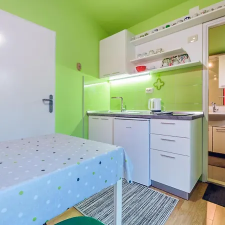 Veronika Apartment