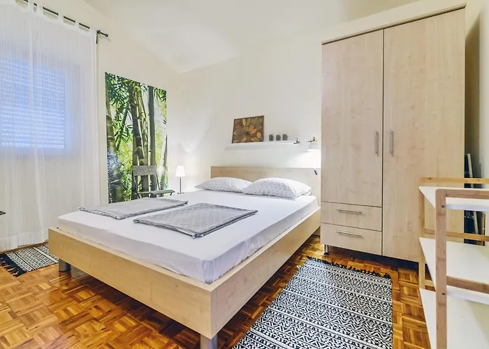 Veronika * زادار